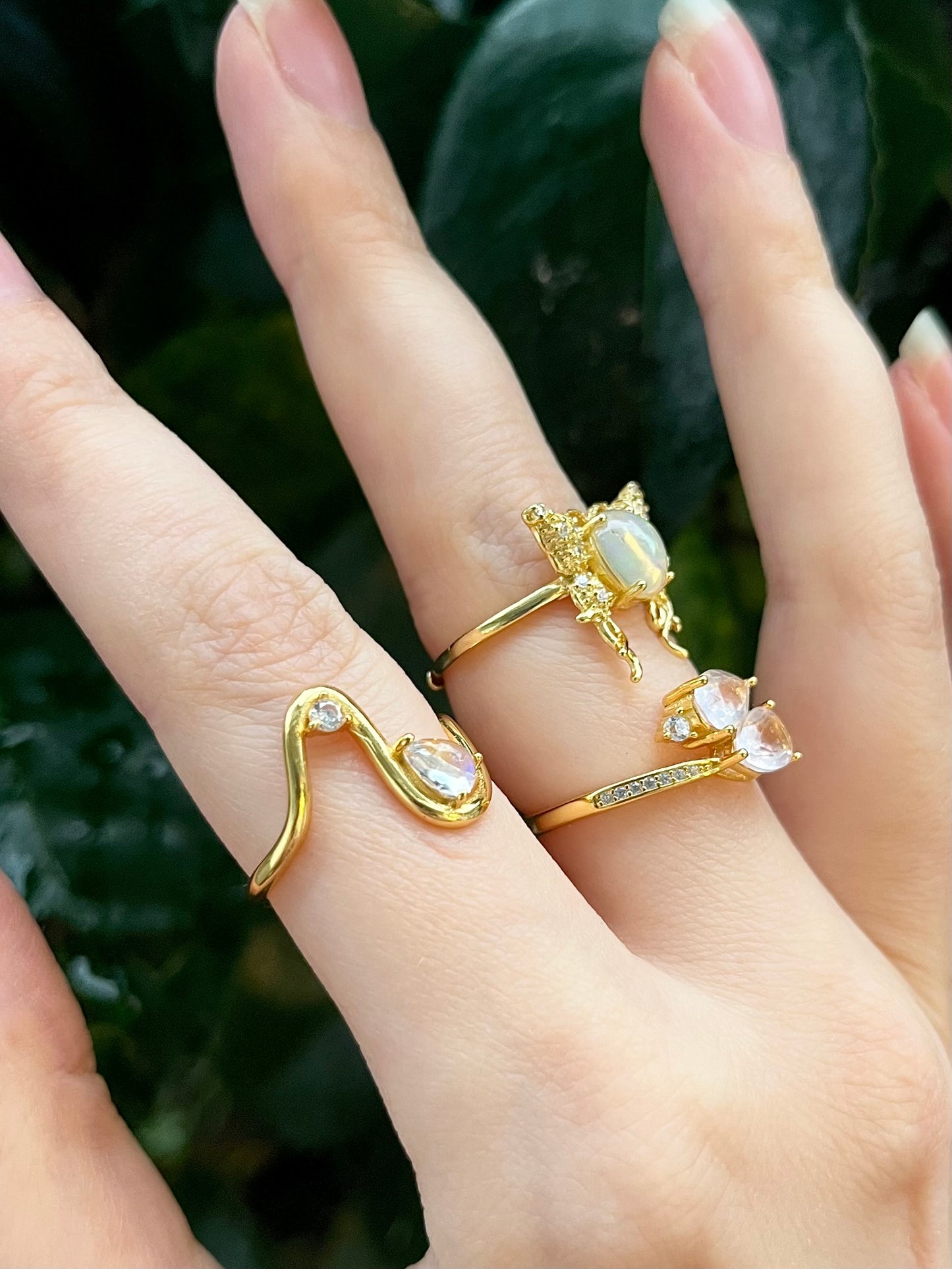 Enchanting Gold & Shimmery Crystal Ring Companions!