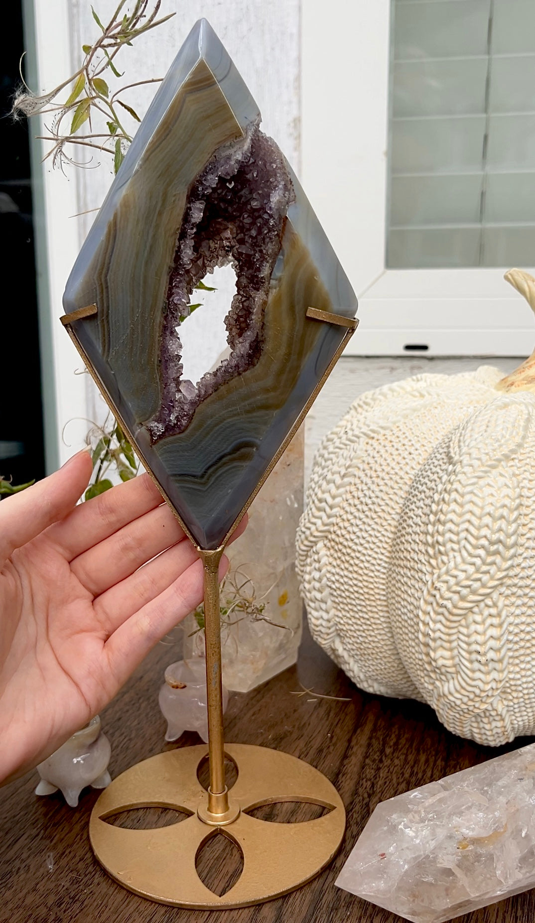 XXL Amethyst Agate Geode Statue