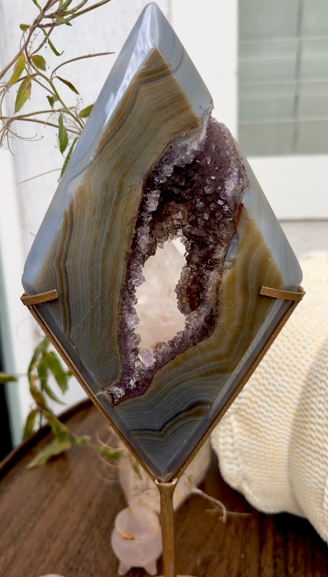 XXL Amethyst Agate Geode Statue