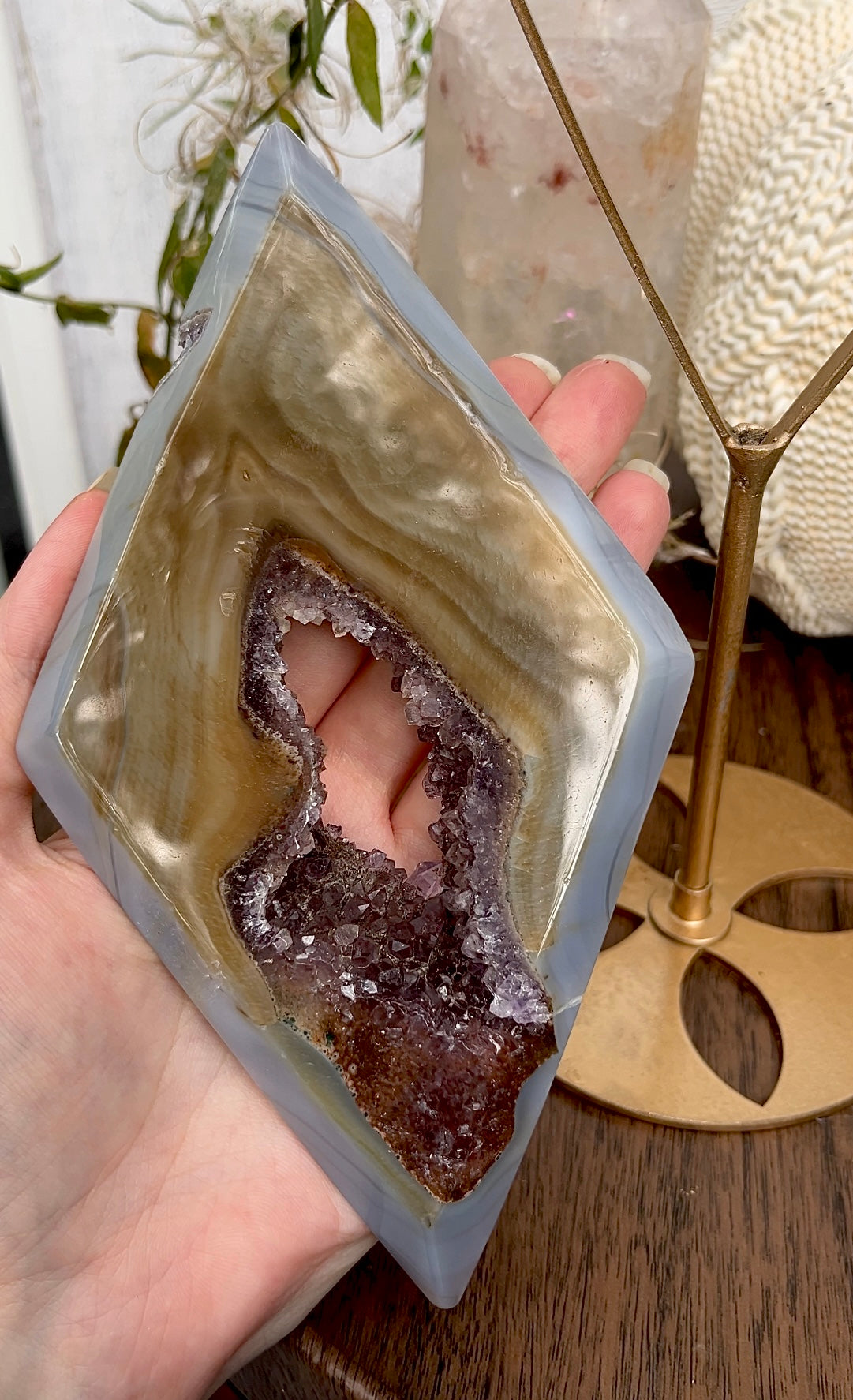 XXL Amethyst Agate Geode Statue